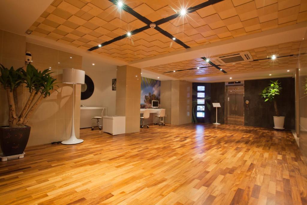 Mate Hotel Seoul Gimpo Exterior photo