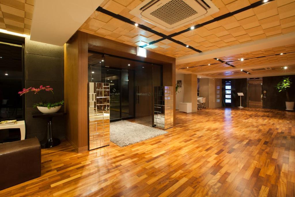 Mate Hotel Seoul Gimpo Exterior photo